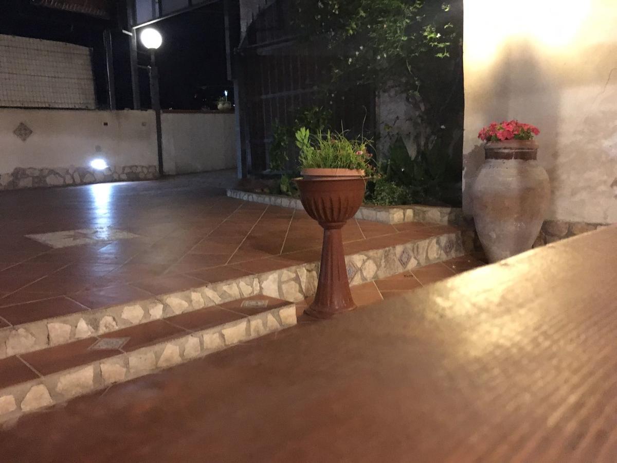 레알몬테 La Bianca Scogliera B&B 외부 사진