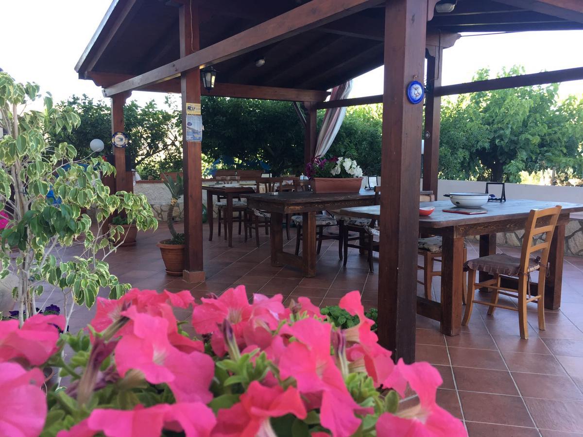 레알몬테 La Bianca Scogliera B&B 외부 사진